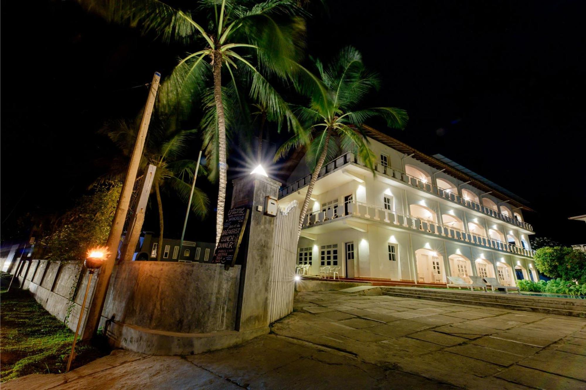 Shangrela Beach Resort By Ark Ambalangoda  Exterior photo